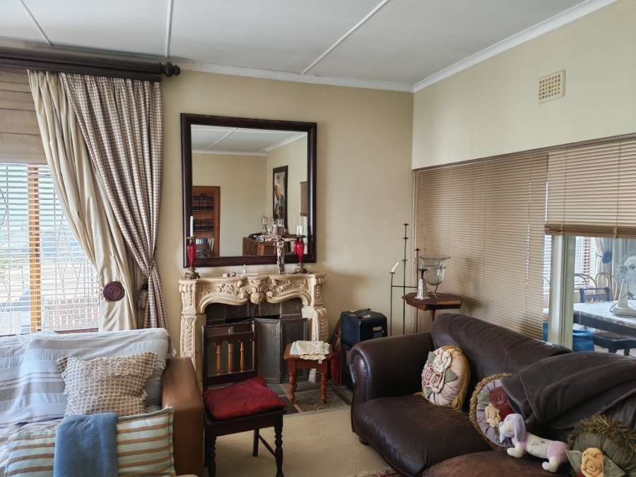 4 Bedroom Property for Sale in Koekenaap Western Cape